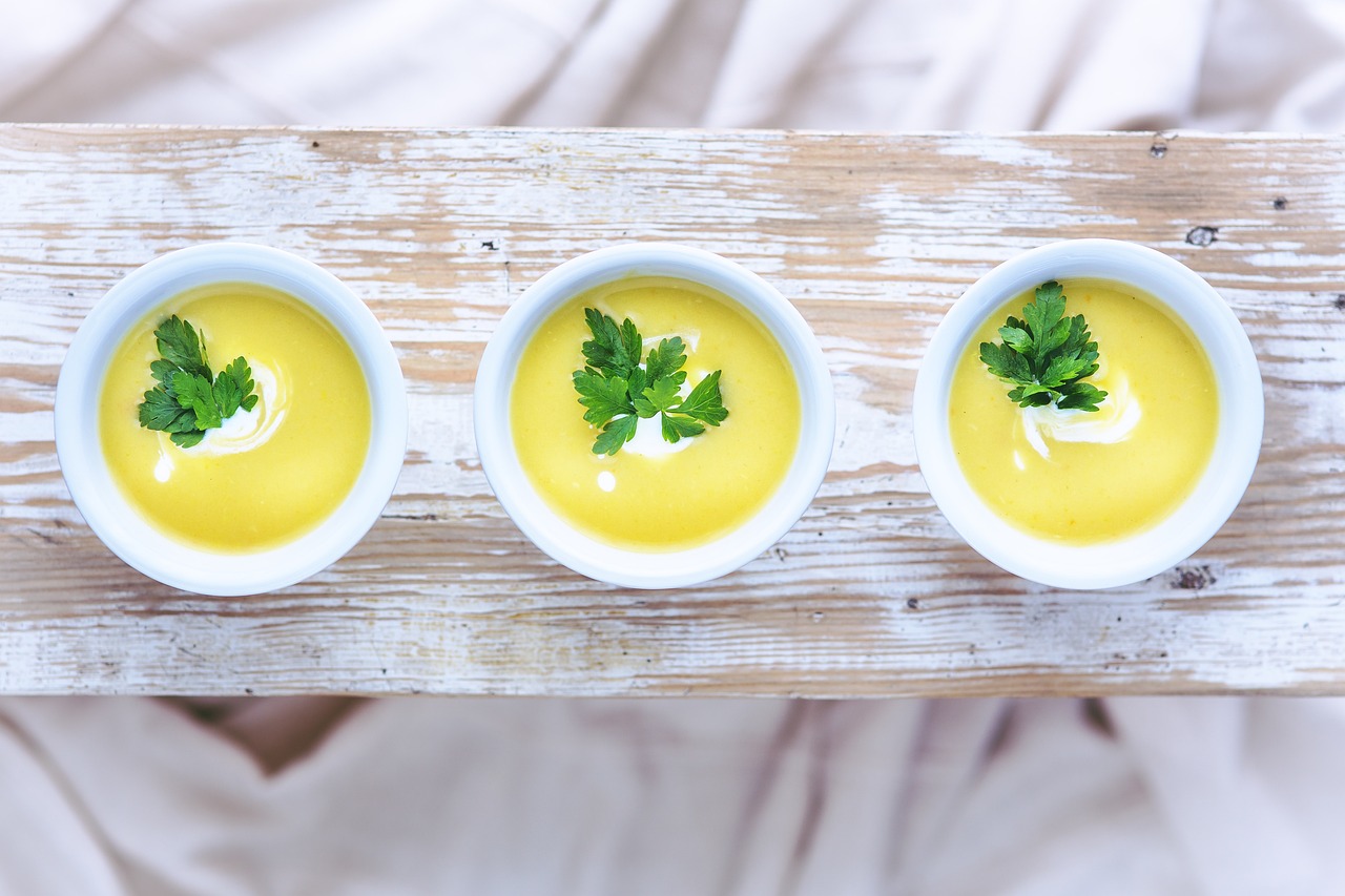 Wykwintna zupa cebulowa – tajemnice idealnego smaku